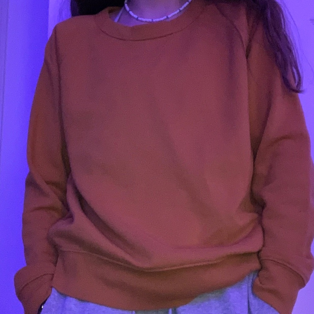 Old navy crewneck